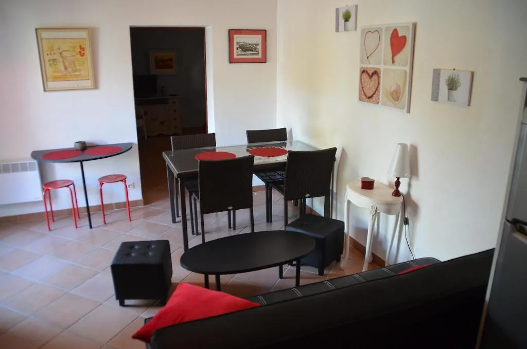 Les Gites Les Mayombes Roquebrune-sur-Argens 0*,