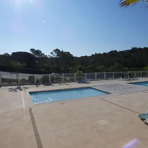 Les Pins Parasols De La Roque Appartement